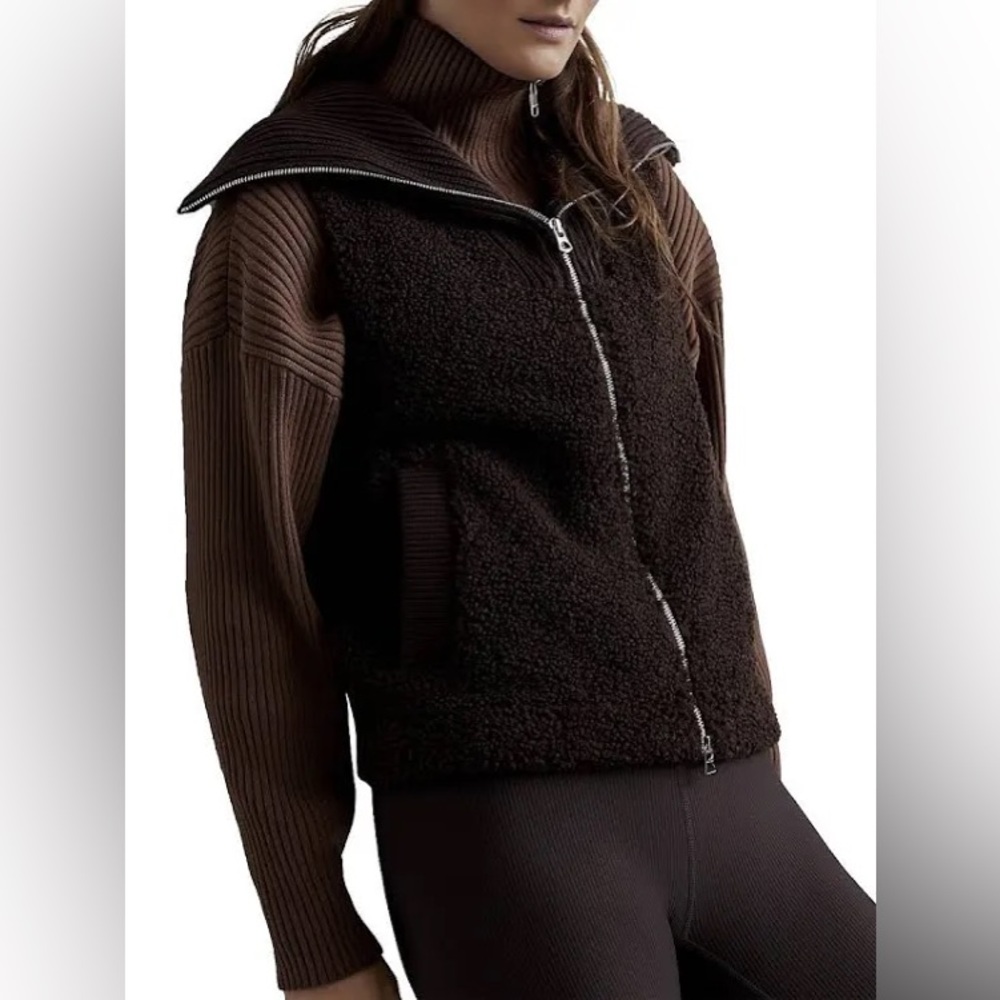 Varley•Aspen Gilet Vest•Black•Size Medium NWT